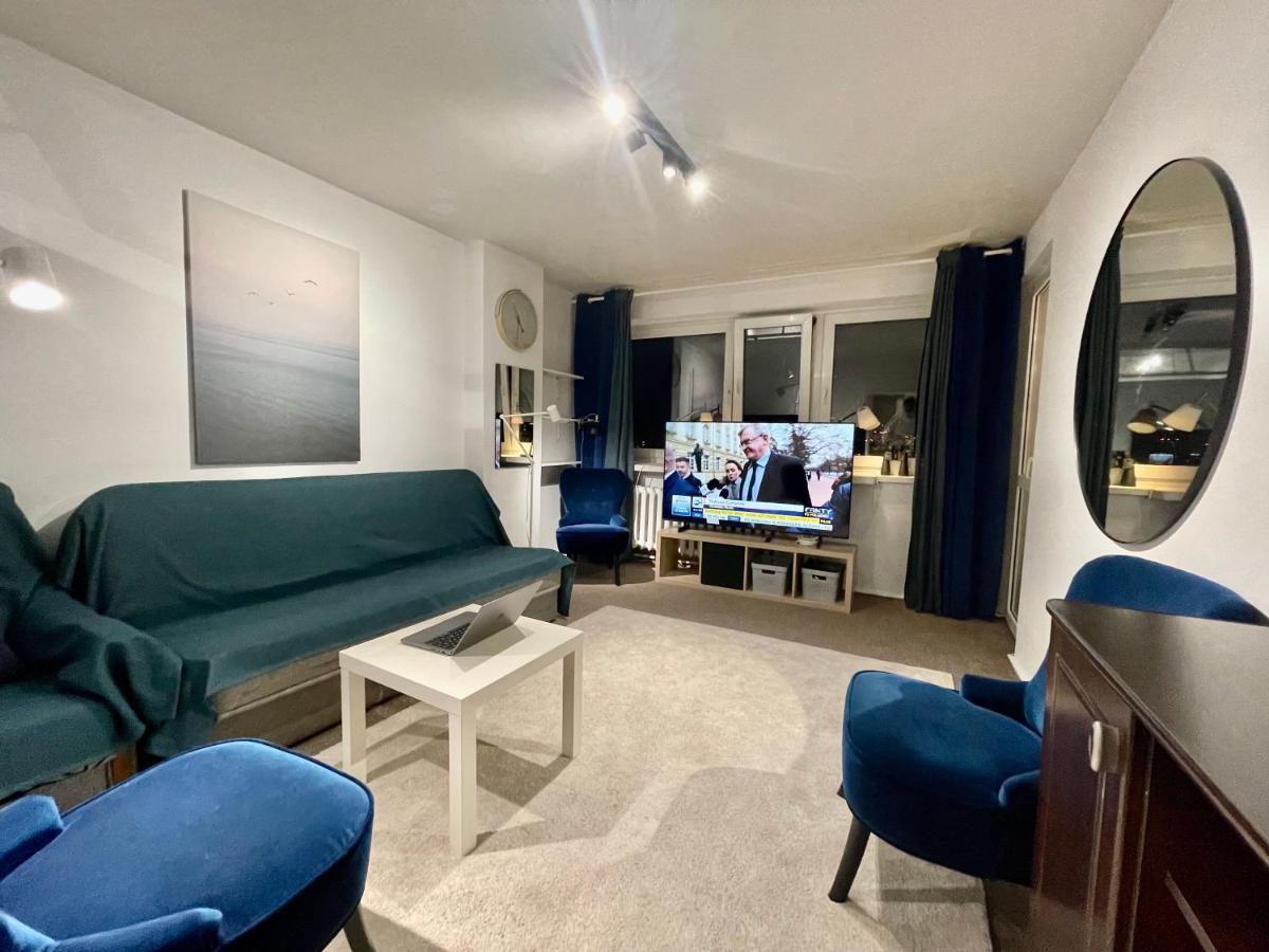 Butas Blue 3 Metro Wifi 1 Gbs 75'tv Netflix Hbo Max Appletv Amazon Warsaw